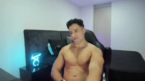 Snapshot of krops_ chatting on 10/05/25, 04:44 KROPS online show from 10/05/25, 04:44