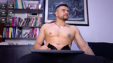 Kroy Wood online show from 01/23/25, 01:24