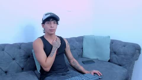 Kroy Wave  Muscle Tattoos Latino online show from 06/14/26, 03:41