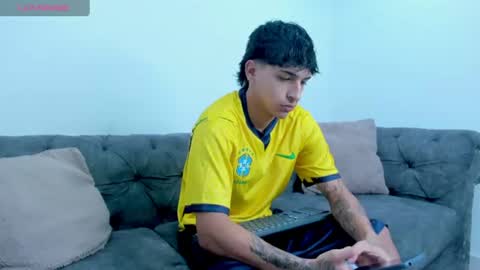 Snapshot of kroywave chatting on 07/05/26, 03:13 Kroy Wave Muscle Tattoos Latino online show from 07/05/26, 03:13