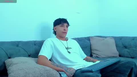 Snapshot of kroywave chatting on 07/07/26, 03:31 Kroy Wave Muscle Tattoos Latino online show from 07/07/26, 03:31