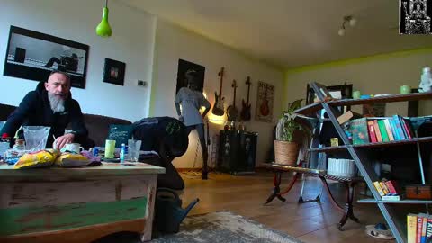 krummersaebel online show from 02/24/25, 12:16