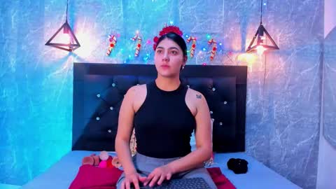 Kystal Taylor online show from 12/16/25, 09:14