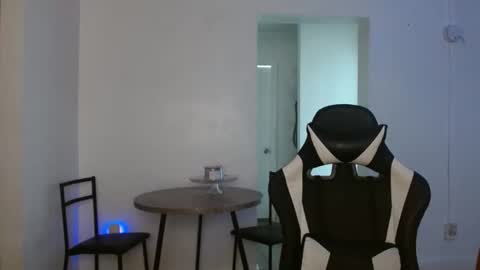 Krystal Blake online show from 10/27/25, 05:17