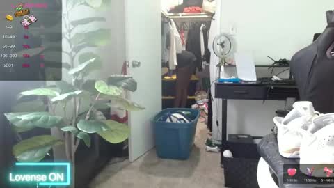 Krystal Blake online show from 05/24/26, 04:23