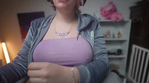 Snapshot of krystalsyxx chatting on 01/31/25, 05:42 Krystal Syx online show from 01/31/25, 05:42