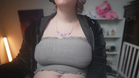 Snapshot of krystalsyxx chatting on 02/01/25, 11:06 Krystal Syx online show from 02/01/25, 11:06