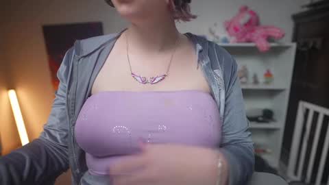 Snapshot of krystalsyxx chatting on 02/09/25, 11:25 Krystal Syx online show from 02/09/25, 11:25