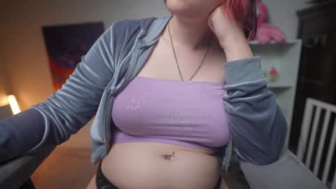 Snapshot of krystalsyxx chatting on 02/17/25, 09:19 Krystal Syx online show from 02/17/25, 09:19