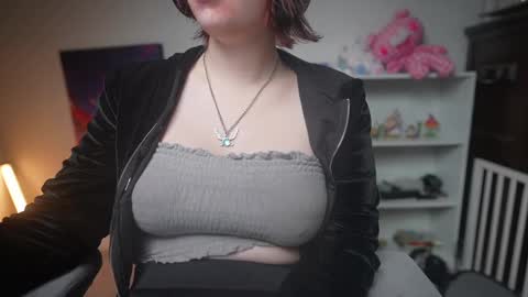 Snapshot of krystalsyxx chatting on 03/06/25, 05:11 Krystal Syx online show from 03/06/25, 05:11