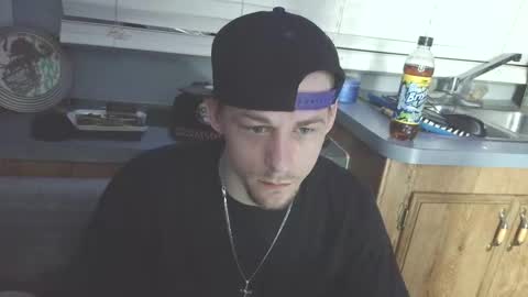 krytiar1992 online show from 11/19/25, 11:16