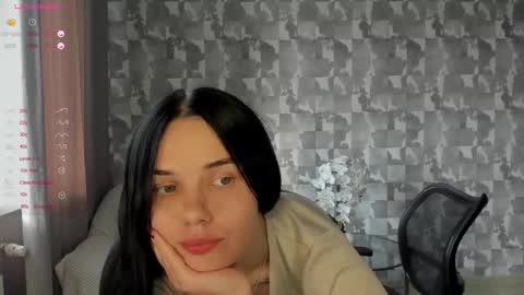 Ksenia online show from 10/14/25, 10:27