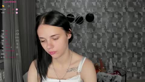 Ksenia online show from 10/30/25, 02:51