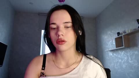 Ksenia online show from 06/02/26, 05:31