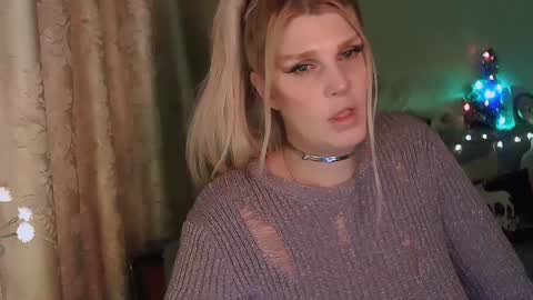 Annika  MTF ts post -op online show from 12/04/24, 01:42