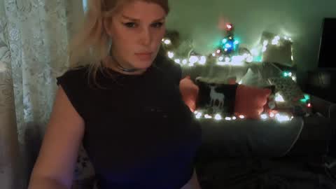 Annika  MTF ts post -op online show from 12/23/24, 10:42