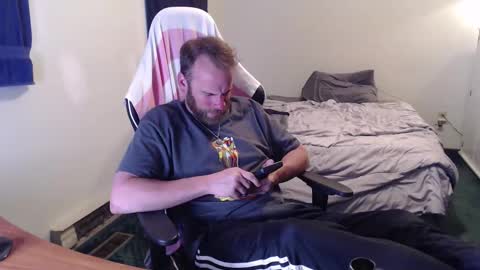 Kuggy online show from 04/18/26, 10:43