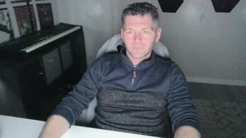 kukt_again online show from 12/01/25, 08:14