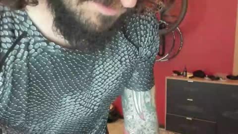 Snapshot of kumisboy chatting on 01/10/26, 11:01 Robert online show from 01/10/26, 11:01