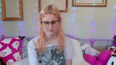 Samantha online show from 04/19/26, 05:56