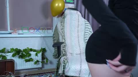 Ariya online show from 11/03/25, 12:17