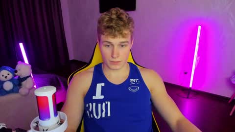 kurt_hanssen online show from 12/18/24, 03:33