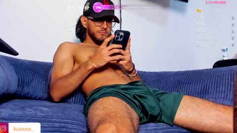 Snapshot of kuzzcoo chatting on 06/26/26, 11:47 kuzzcoo online show from 06/26/26, 11:47