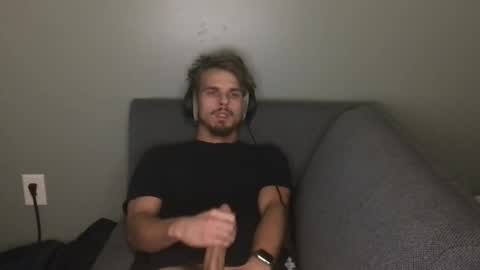 Snapshot of kxng222 chatting on 10/29/25, 07:21 kxng222 online show from 10/29/25, 07:21