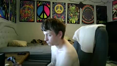 Snapshot of kyha0687 chatting on 01/11/25, 12:18 kyha online show from 01/11/25, 12:18