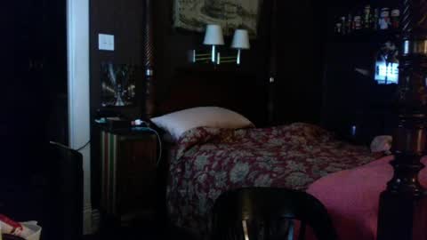 Snapshot of kyhgihntight chatting on 09/09/25, 08:47 Nick Nude Celt KYHighNTight online show from 09/09/25, 08:47