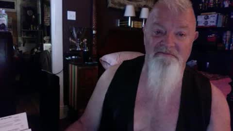 Snapshot of kyhgihntight chatting on 09/24/25, 08:50 Nick Nude Celt KYHighNTight online show from 09/24/25, 08:50