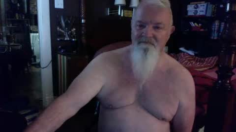 Snapshot of kyhgihntight chatting on 12/20/25, 01:56 Nick Nude Celt KYHighNTight online show from 12/20/25, 01:56