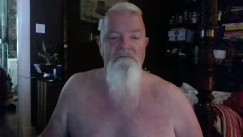 Snapshot of kyhgihntight chatting on 05/27/26, 06:27 Nick Nude Celt KYHighNTight online show from 05/27/26, 06:27