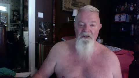 Snapshot of kyhgihntight chatting on 06/14/26, 08:33 Nick Nude Celt KYHighNTight online show from 06/14/26, 08:33