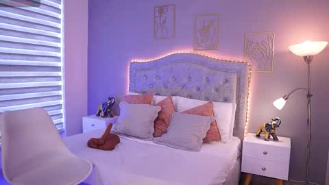 I am Kyla online show from 11/01/25, 02:52