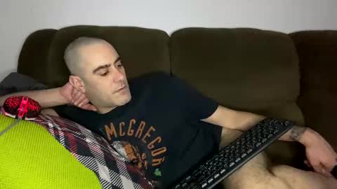 Snapshot of kyle67527 chatting on 12/27/24, 04:04 kyle67527 online show from 12/27/24, 04:04