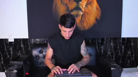 Snapshot of kyle_smithx chatting on 02/03/25, 11:36 kyle Smith online show from 02/03/25, 11:36