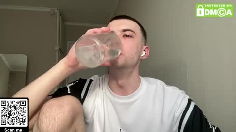 Snapshot of kyle_sxx chatting on 05/05/26, 02:47 JustDimasx online show from 05/05/26, 02:47