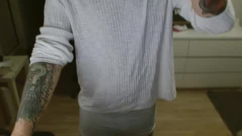 Snapshot of kyle_tattoo chatting on 06/03/26, 12:46 kyle online show from 06/03/26, 12:46