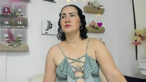 K Y L E online show from 06/24/26, 12:26