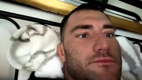 Snapshot of kylegotittt chatting on 11/01/25, 12:29 Hotbody545 online show from 11/01/25, 12:29