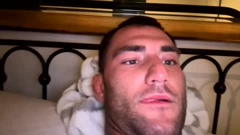 Snapshot of kylegotittt chatting on 11/11/25, 03:39 Hotbody545 online show from 11/11/25, 03:39