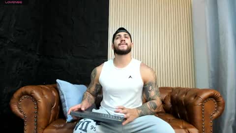 kylenorth_ online show from 05/01/26, 12:54