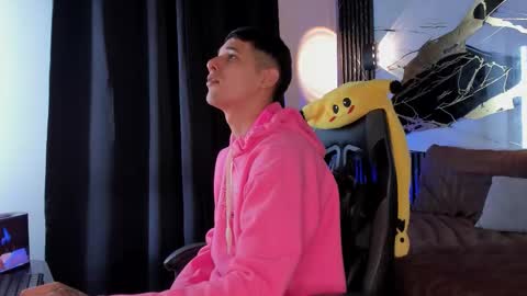 kylesmithx_ online show from 12/15/25, 05:01