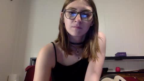Snapshot of kylianna chatting on 06/04/26, 12:05 Kylianna online show from 06/04/26, 12:05