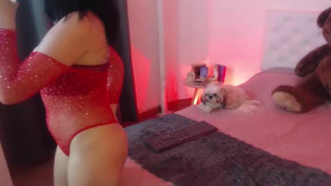 Sara online show from 11/04/25, 02:10