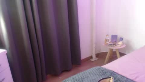 Sara online show from 11/25/25, 01:16