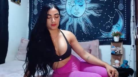 kylie online show from 09/18/25, 01:18