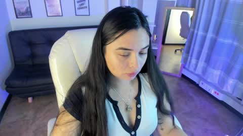 kylie online show from 12/11/24, 01:17