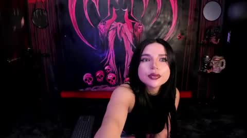 Snapshot of kylie_foxx1 chatting on 06/26/26, 10:58 submissive demon Please help me to reach 500 thumbs up online show from 06/26/26, 10:58